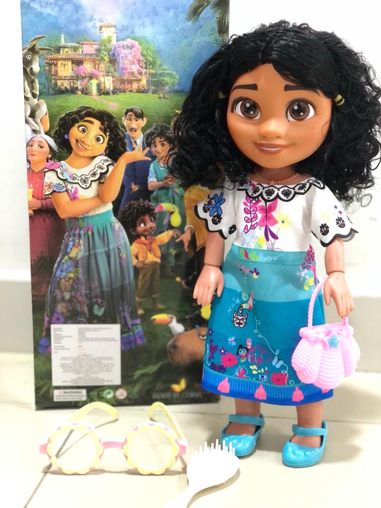 Muñeca Mirabel Madrigal Disney Encanto