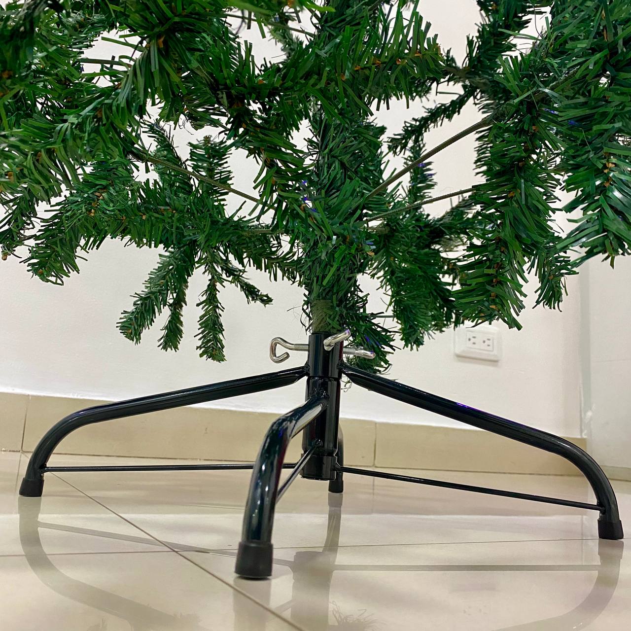 Arbol De Navidad Verde De 146cm + Envio Gratis